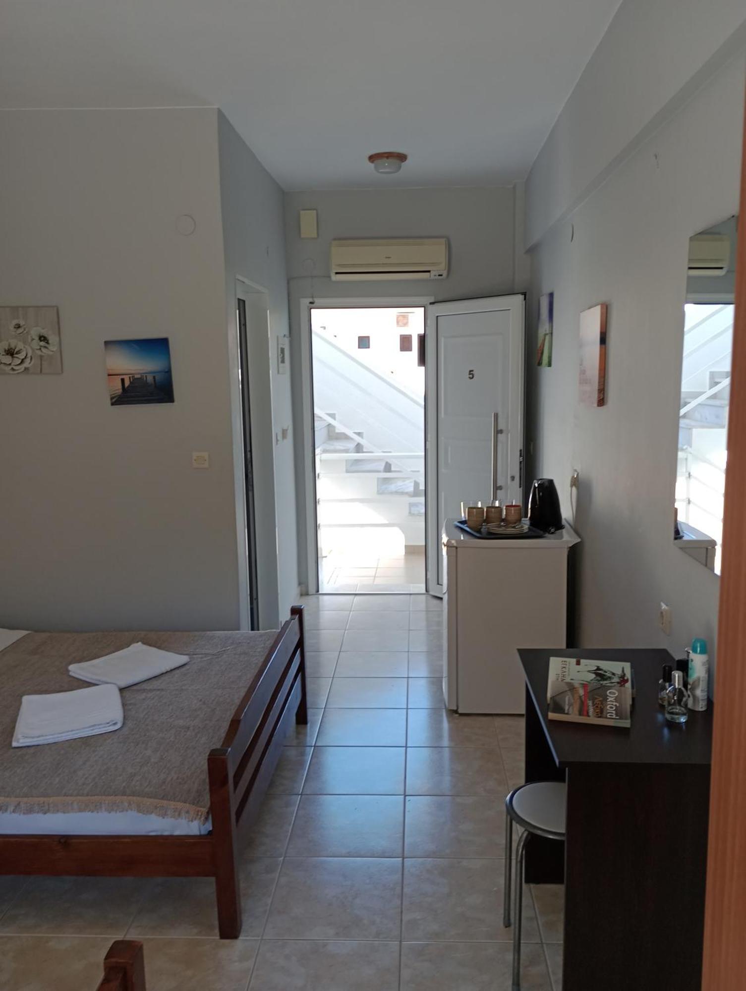 House Georgia Apartamento Kallithea  Exterior foto